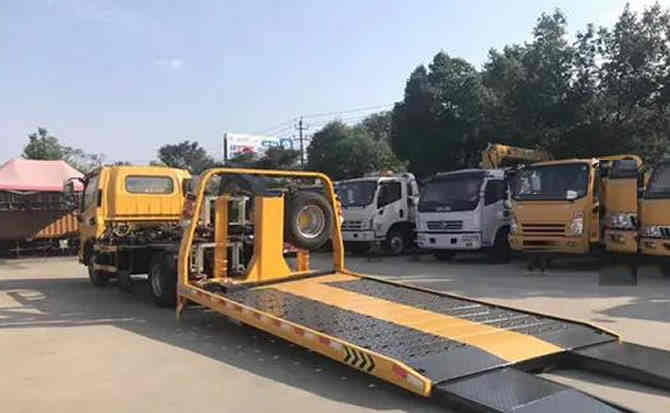 洪泽区汽车中途维修案例